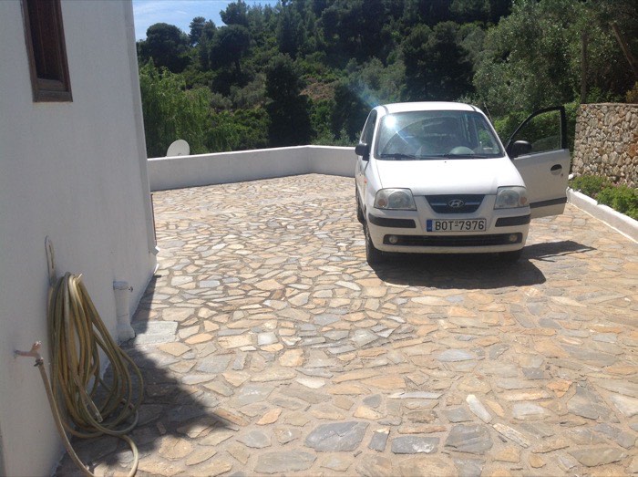Villa Bougainvillea exterior, gardens and swimming pool — photo 8